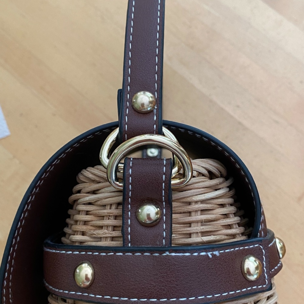 Tommy Bahama Small Rattan Bucket Crossbody Bag - Picture 10 of 12